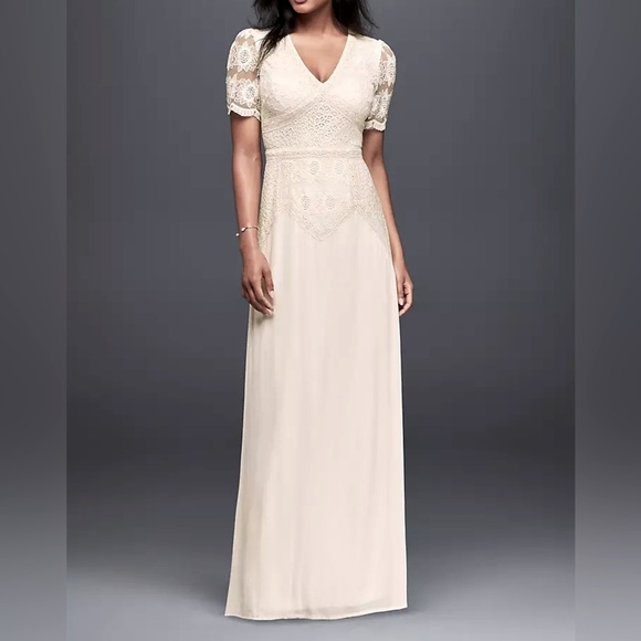 Soieblu • Short Sleeve V-Neck Mixed Lace Sheath Dress - Picture 2 of 16